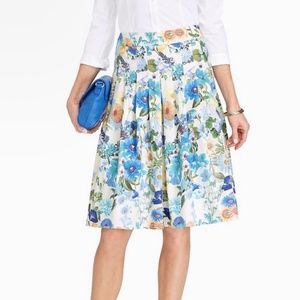 Talbots pleated floral skirt B10.